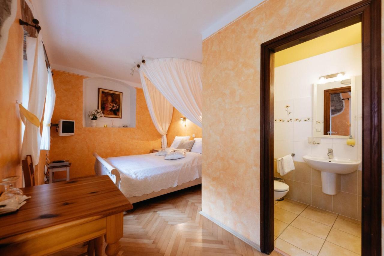 Boutique Hotel Romantick Cesky Krumlov Bagian luar foto