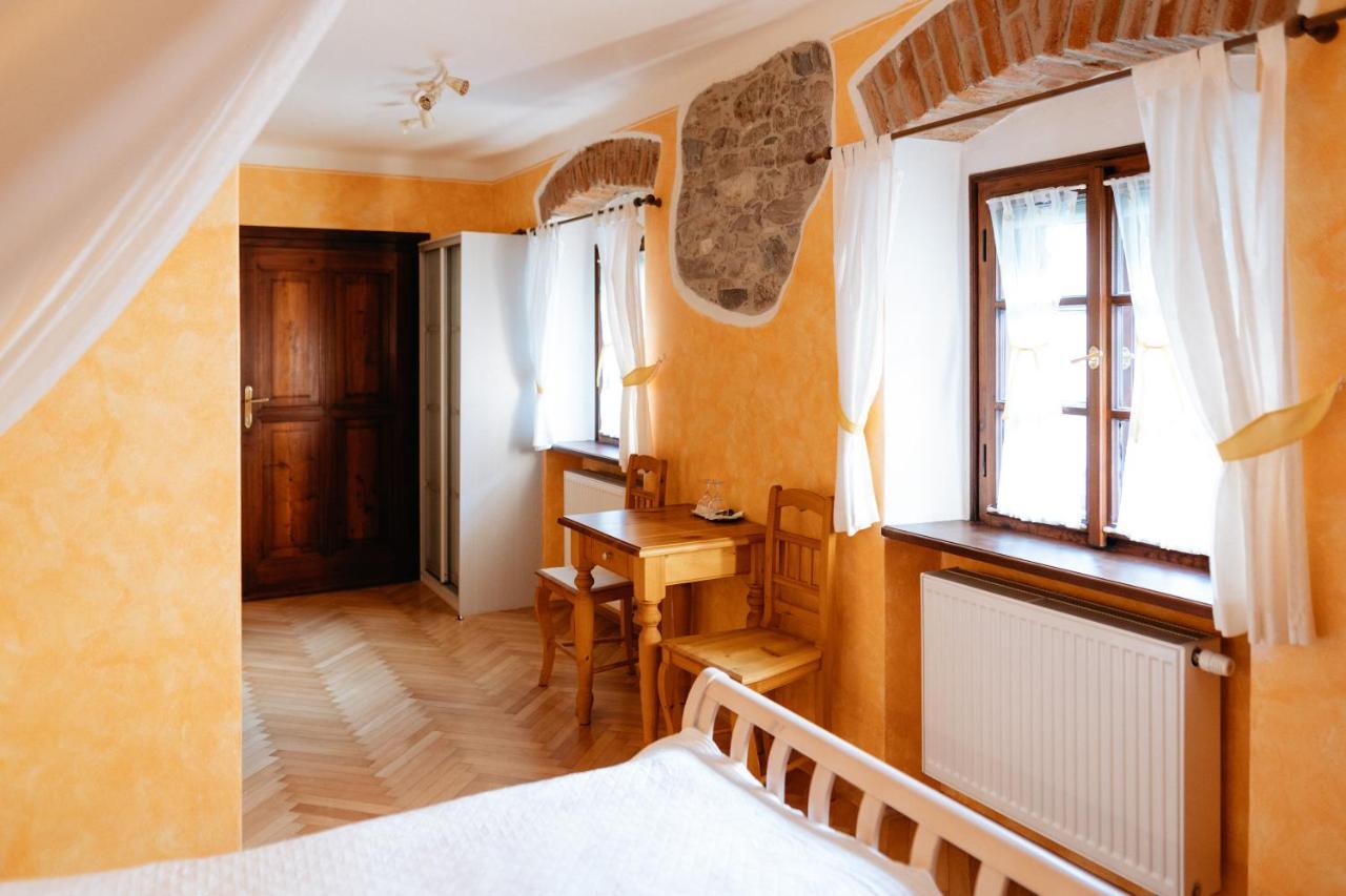 Boutique Hotel Romantick Cesky Krumlov Bagian luar foto